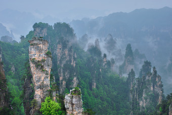 张家界独特山峰摄影图片