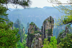 远处山峰摄影图片