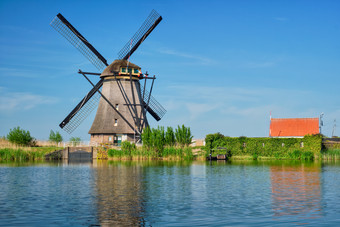 风车机荷兰白天