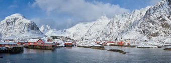 村庄<strong>雪景</strong>雪山海水