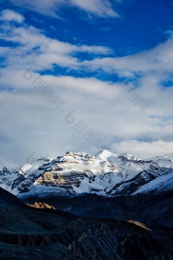 喜马拉雅山风景摄影图