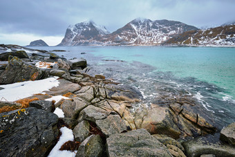冬季海滩岩石石头