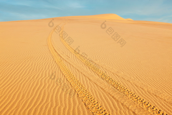 荒凉的沙漠摄影图