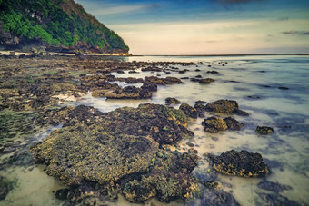 大自然海边岩石摄影图