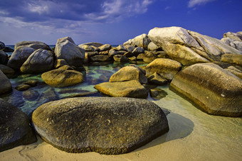 亚洲<strong>海滩</strong>美丽岩石摄影图