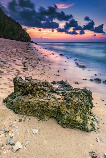 亚洲大气<strong>夕阳</strong>余光下的海滩摄影图