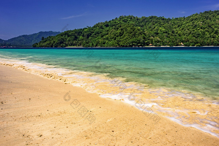 自然风景海边沙滩海浪