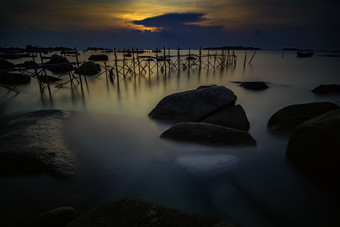 亚洲海滩细砾石头摄影图