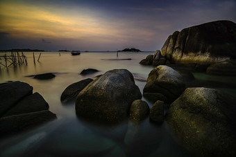 亚洲海滩细砾卵石摄影图