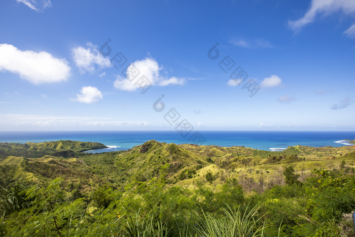 海岸线山崖观景台