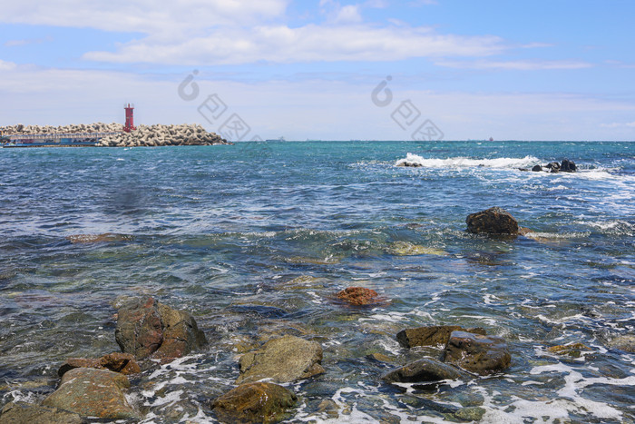 海边海滨石头灯塔