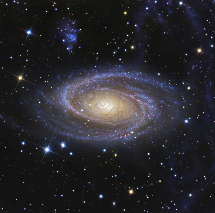 银河螺旋星系摄影图