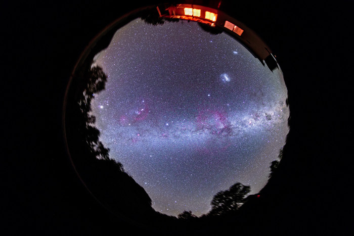 360学位看法眺望银河星云图