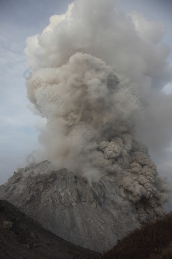 <strong>火山</strong>迸发摄影插图