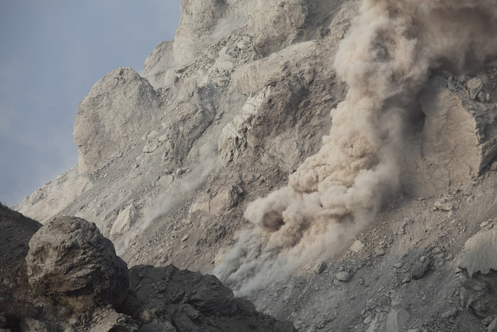 火山灰摄影风景插图