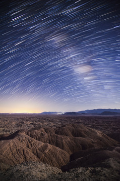 荒漠螺旋星空风景摄影插图