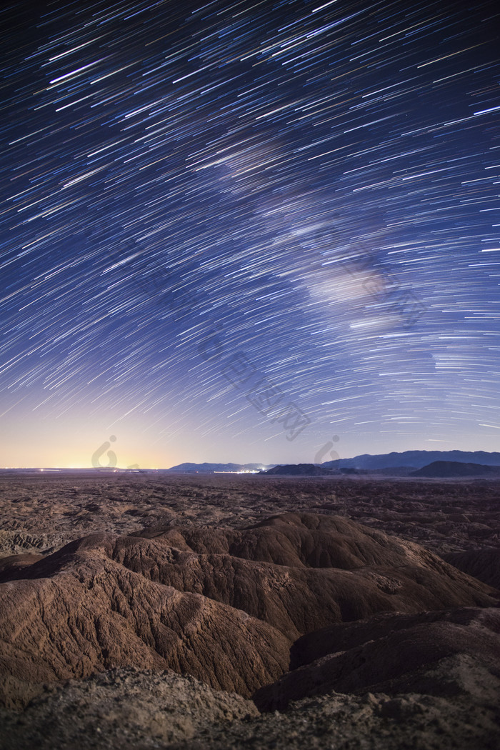 荒漠螺旋星空风景摄影插图