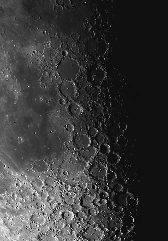 月球纹理摄影插图