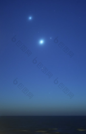 <strong>夜晚</strong>天空星星<strong>风景</strong>插图