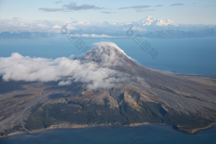 火山岛屿风景摄影插图