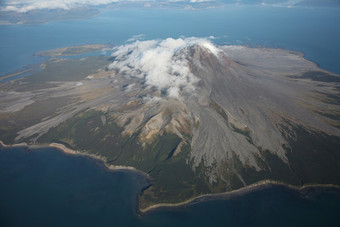 <strong>奥</strong>古<strong>斯汀</strong>火山摄影插图