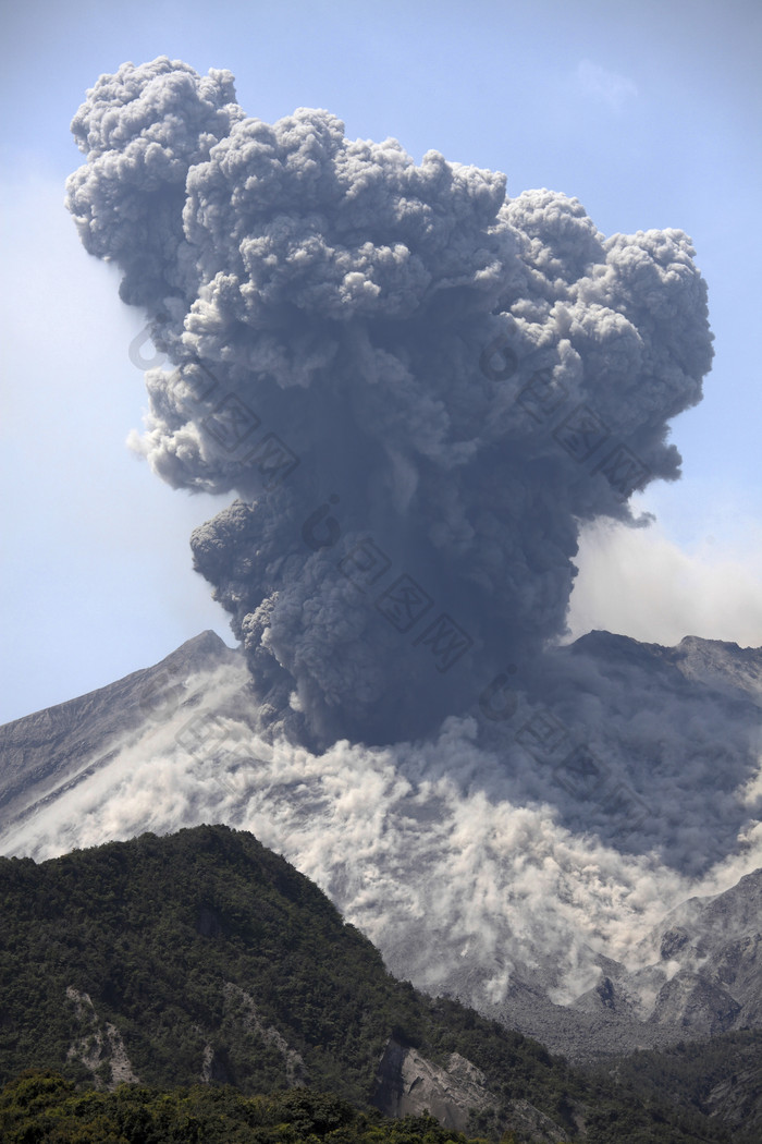 火山迸发摄影风景插图