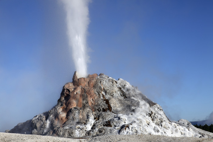 火山喷发蒸汽摄影图