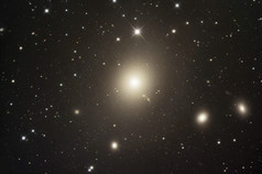 宇宙超星系星体摄影插图