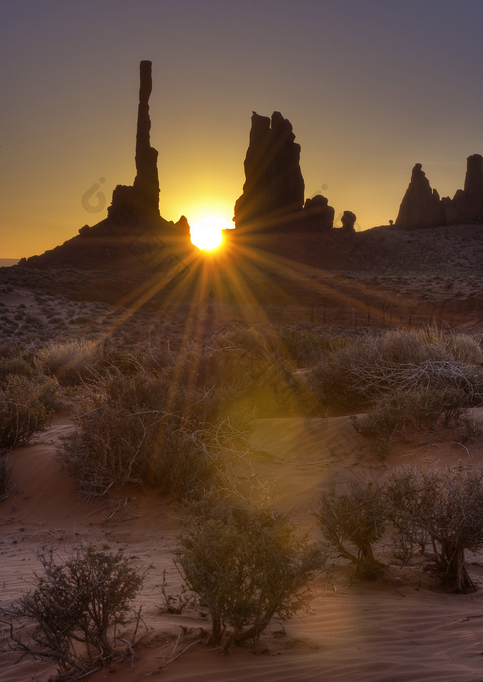 荒漠日出风景摄影插图