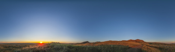 夕阳落下的美丽风景