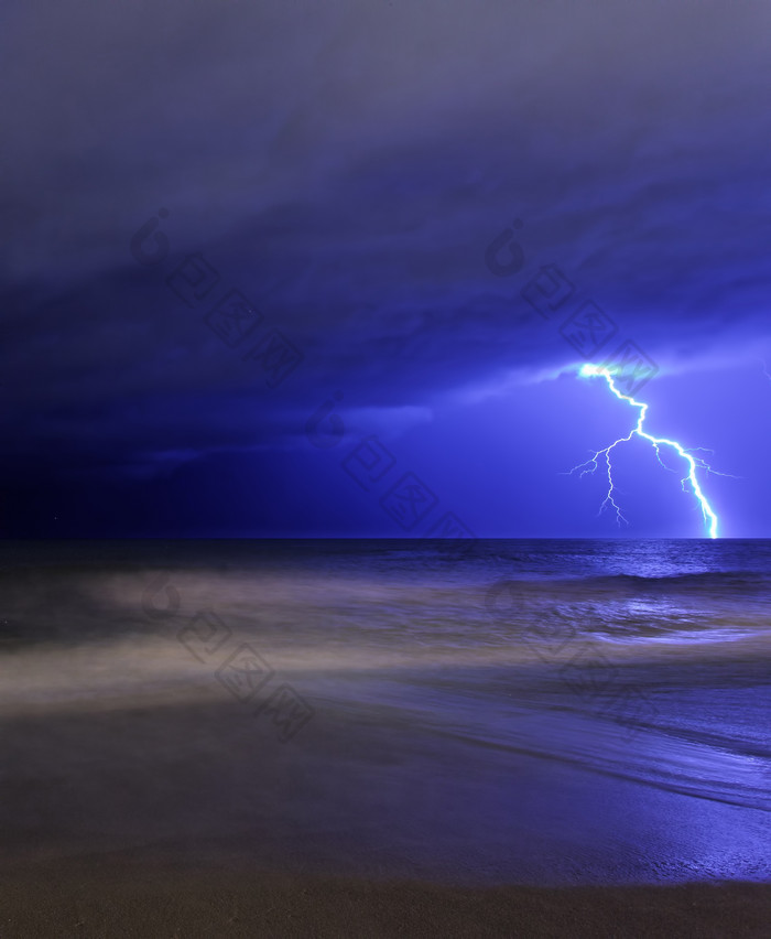 海边闪电风景摄影插图