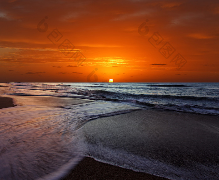 海岸沙滩日落摄影插图
