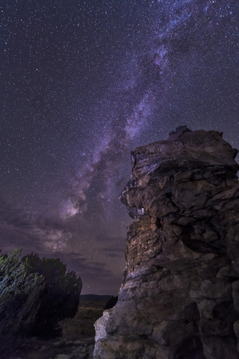 悬崖星空风景摄影插图