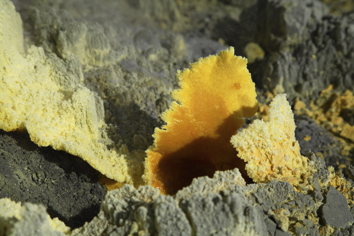 火山熔浆晶体摄影插图