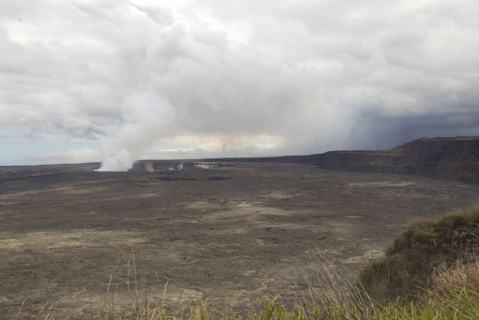 基拉韦厄火山喷发摄影插图