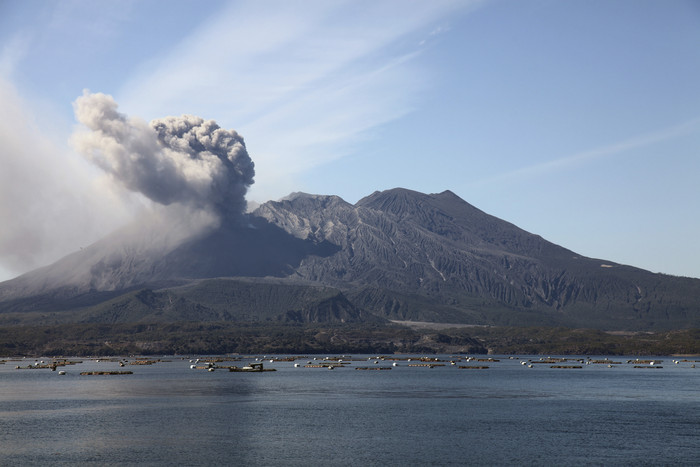 自然界火山爆发插图