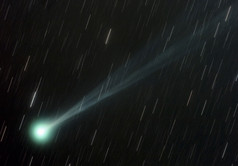 彗星恒星摄影插图