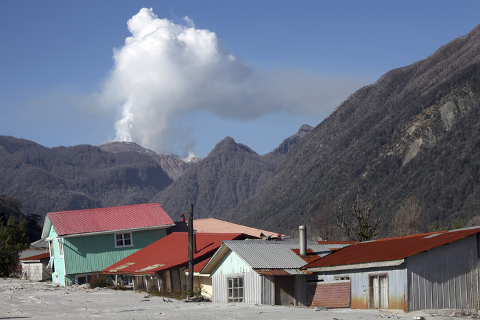 火山住宅风景摄影插图