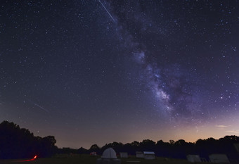 <strong>星空</strong>夜空风景摄影插图