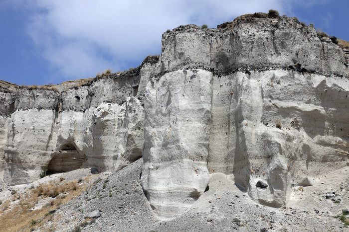 火山凝灰岩悬崖摄影插图