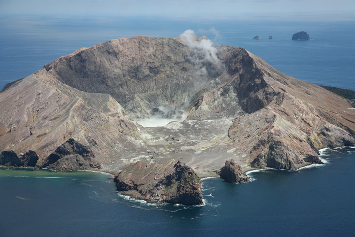 火山岛屿摄影插图