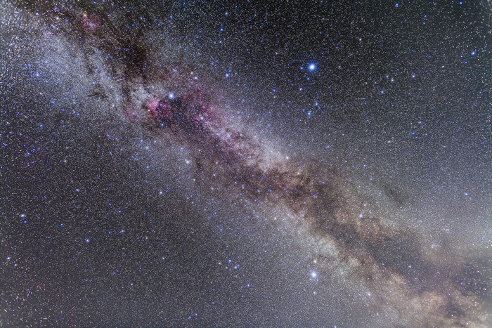 牵牛星亚居拉天鹅座天琴座