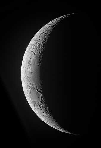 月亮光影摄影插图