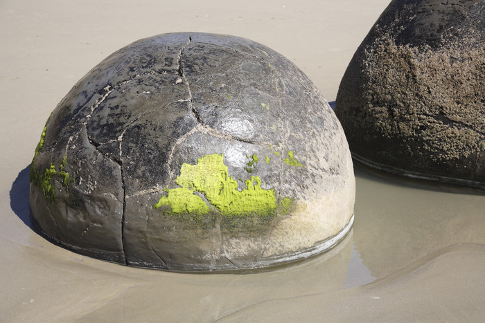 海岸泥岩岩石摄影插图