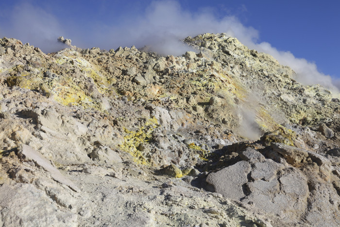 火山矿物喷气口摄影插图
