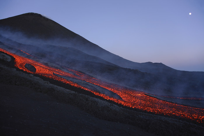 火山熔流摄影插图