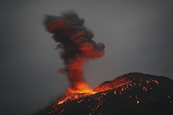 火山大<strong>爆</strong>发熔<strong>浆</strong>摄影插图