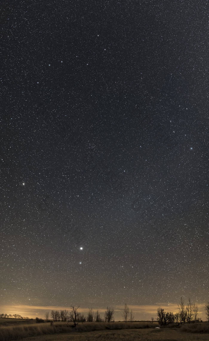 包图网提供精美好看的黑夜笼罩的大地素材免费下载,本次作品主题是