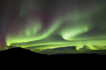 极光夜空<strong>夜景</strong>风景摄影插图