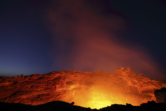 火山口熔浆熔岩摄影插图